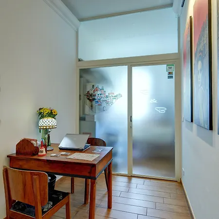 Bed and Breakfast Cento Passi Dal Duomo 3*