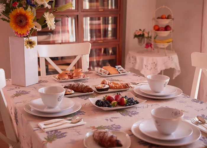 Cento Passi Dal Duomo Bed and Breakfast