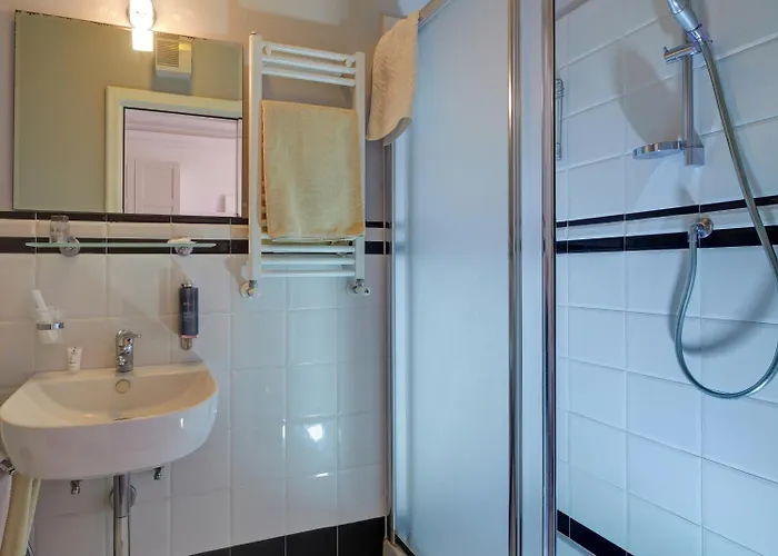 Bed and Breakfast Cento Passi Dal Duomo 3*