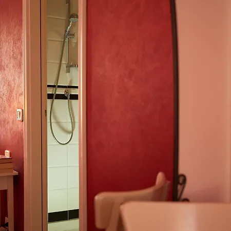 Bed & Breakfast Cento Passi Dal Duomo 4*