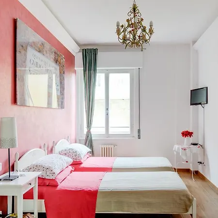 Cento Passi Dal Duomo 3* Arezzo